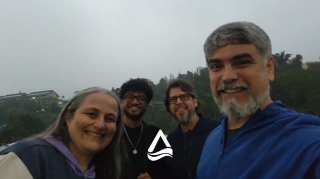 Por Que Sua Vida Católica Precisa de Mais Silêncio (E Como Encontrá-lo)