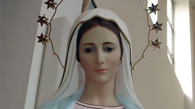 Nossa Senhora Rainha da Paz